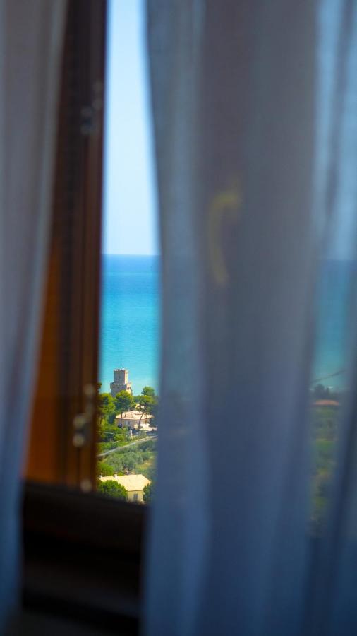 Casale Adriatico B&B Пінето Екстер'єр фото